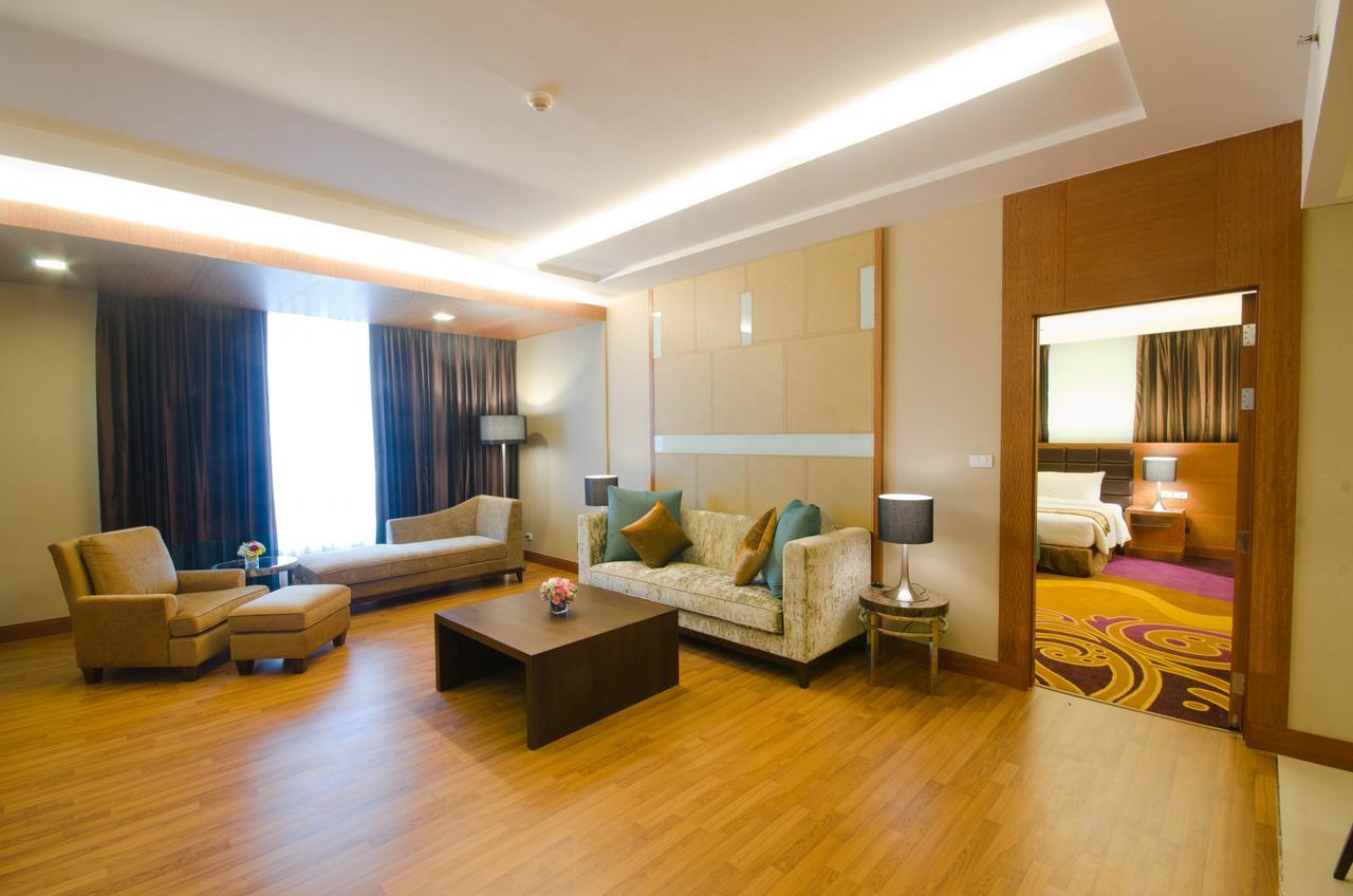 The Grand Fourwings Convention Hotel Bangkok Luaran gambar