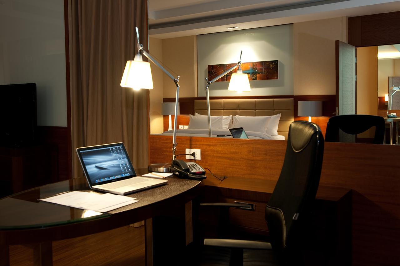 The Grand Fourwings Convention Hotel Bangkok Luaran gambar
